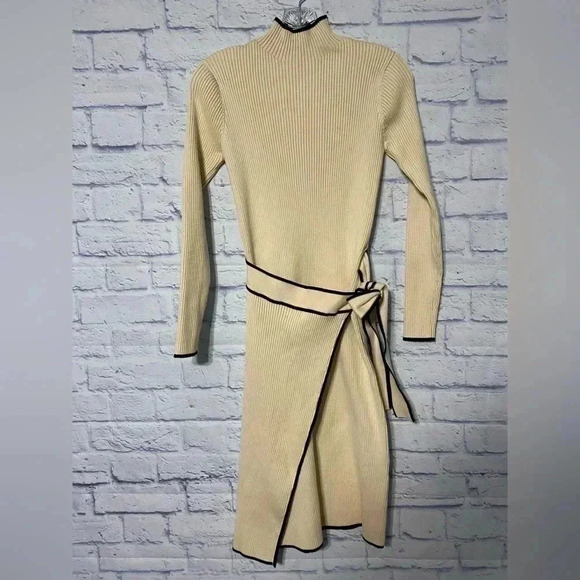 CHICWISH CONTRAST EDGE FLAP FRONT TIE BOW KNIT DRESS - Picture 2 of 5